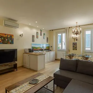 Pinocchio' S House In The Center Of Apartamento Florencia